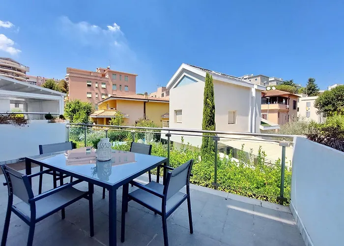 Apartment Terrace 2 *