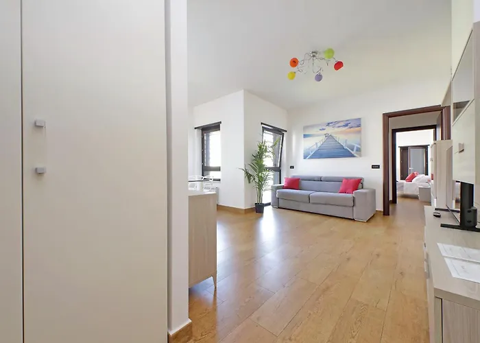 Apartment Terrace 2 *